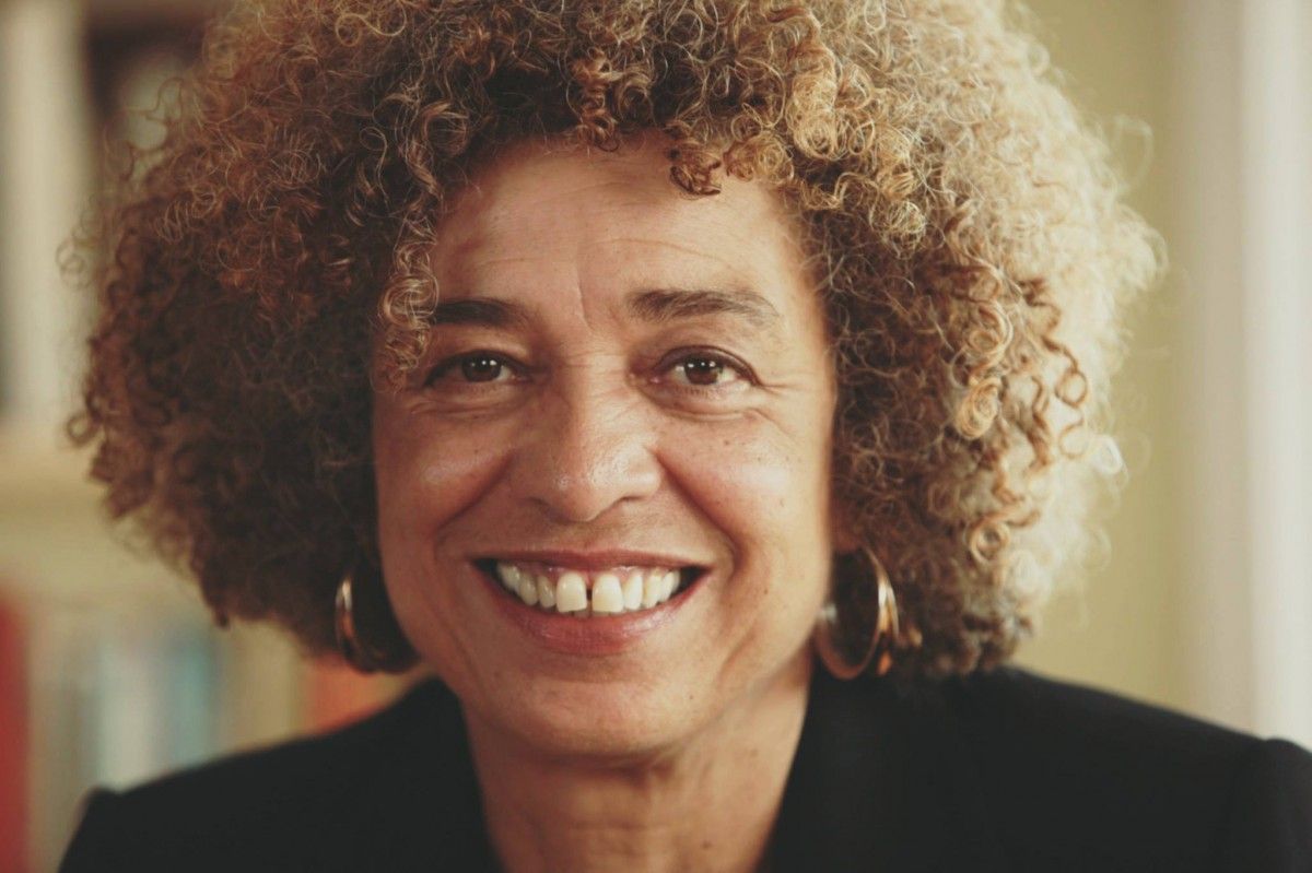 Facebook: Angela Davis