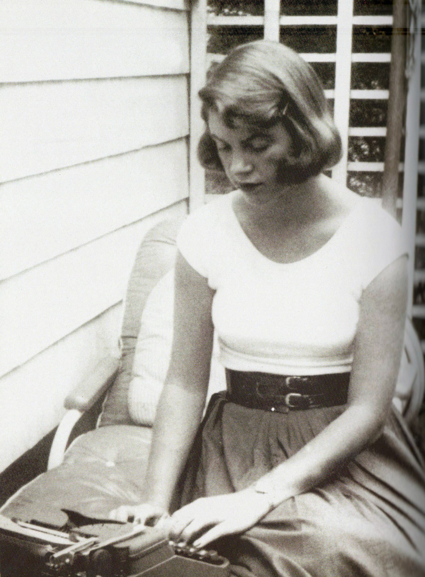 Sylvia Plath (1932-1963).