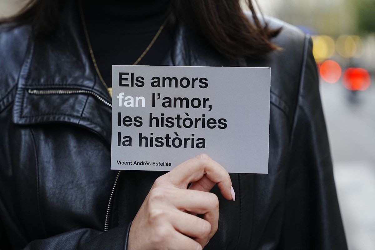 La Institució de les Lletres Catalanes celebra el Dia Mundial de la Poesia al CCCB homenatjant Vicent Andrés Estellés. Ens ho explica Àngels Gregori.