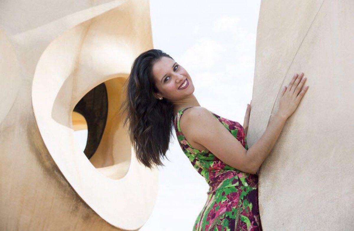 1200_1505204331Sara_Blanch
