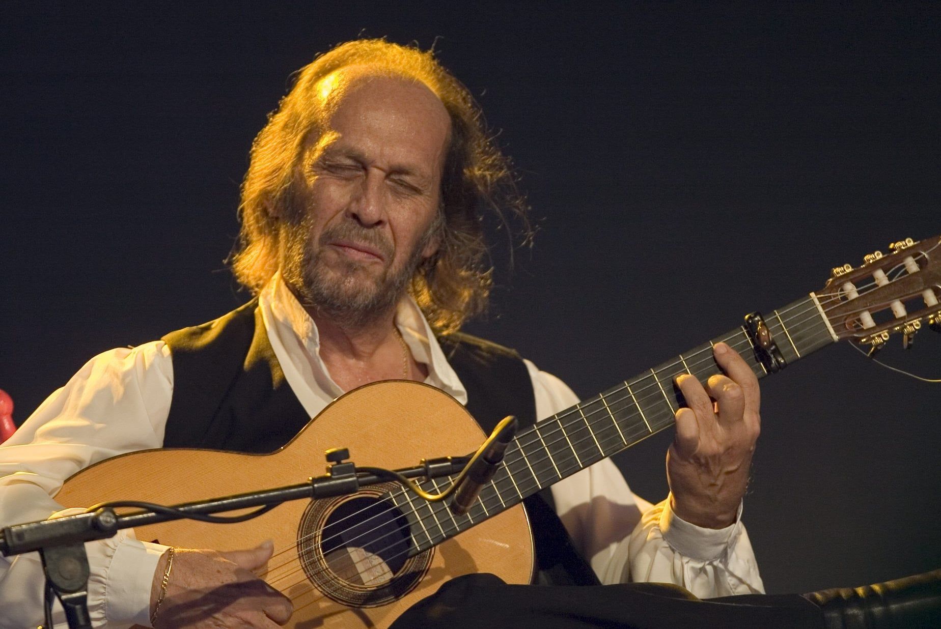 Paco de Lucía: «Necessito saber que en cada disc m'hi jugo la vida»