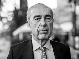 Luis Alberto de Cuenca