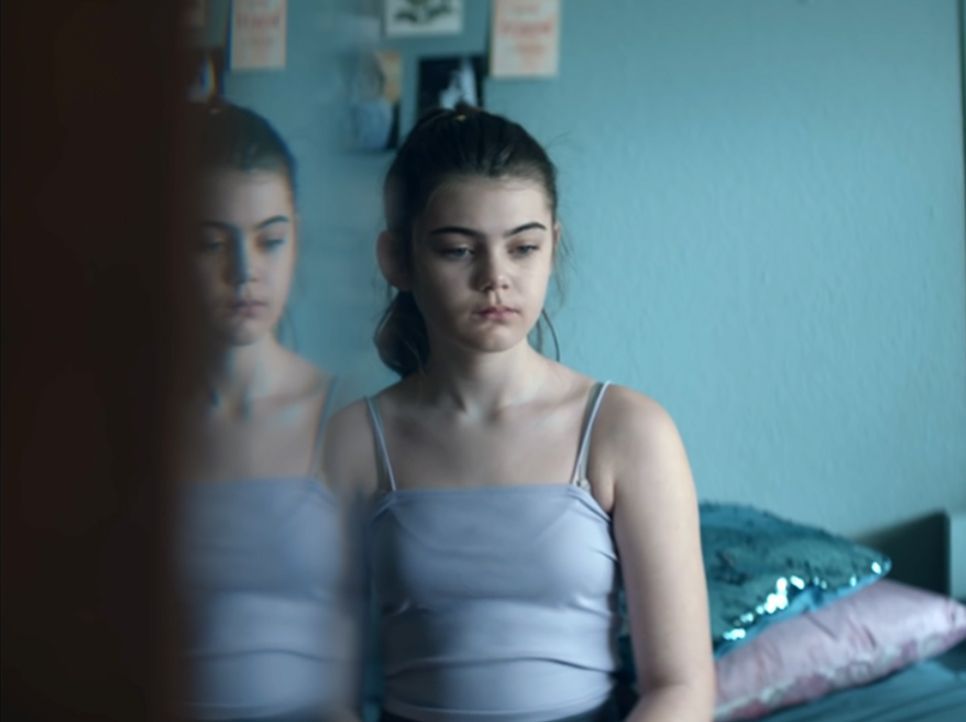 Fotograma spot "torna a ser qui ets"