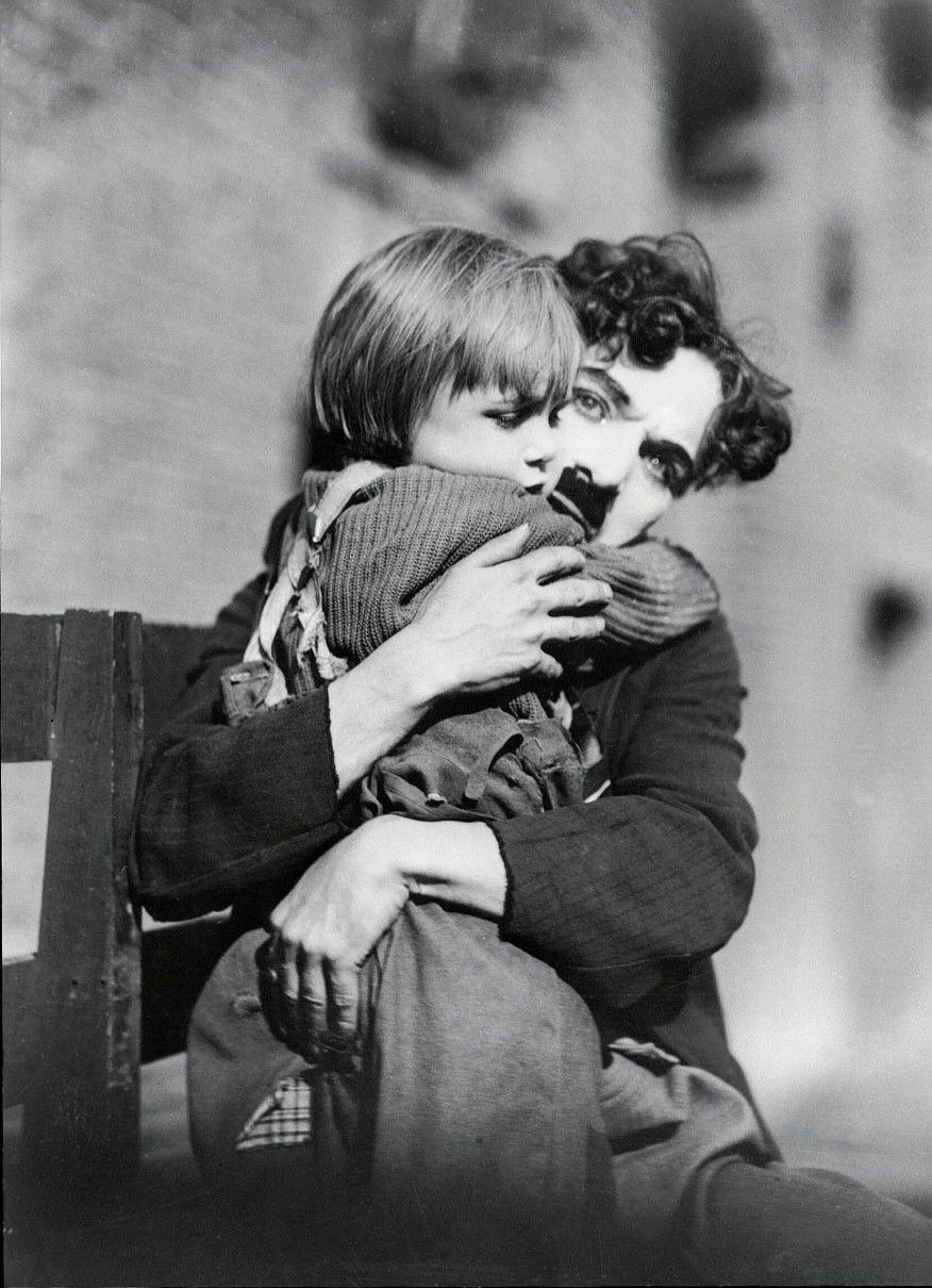 Chaplin i Jackie Coogan en una imatge promocional