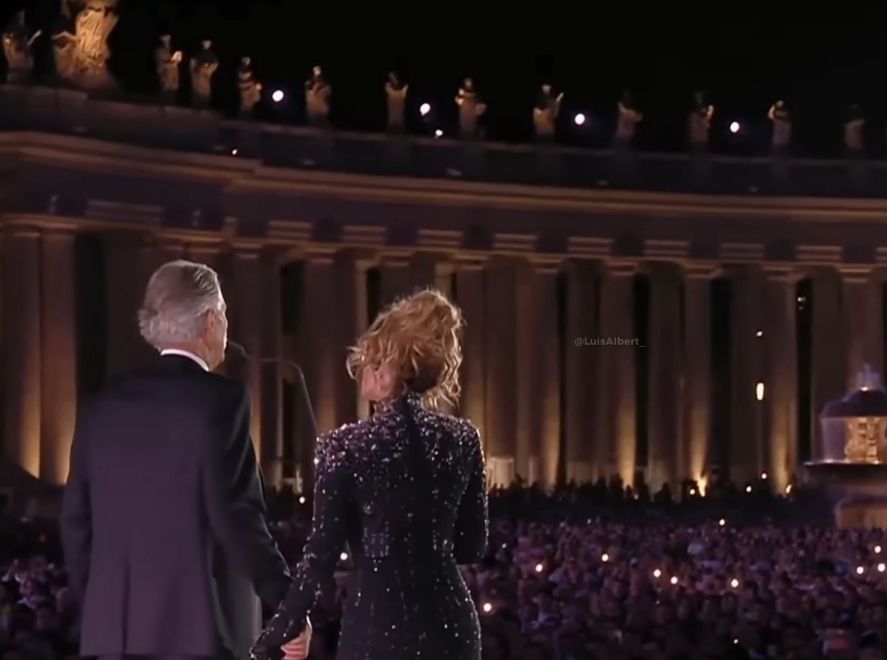 Karol G i Andrea Bocelli al Vaticà