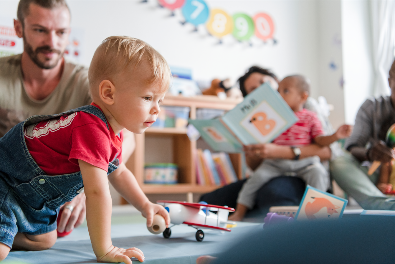 Les escoles bressol municipals són un referent de servei públic de proximitat i d’equitat educativa - Foto: Shutterstock
