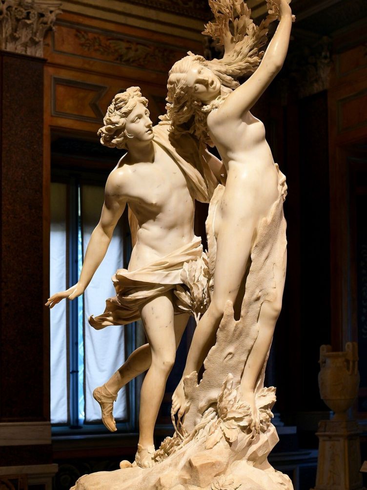 1Apollo and Daphne (Bernini) (cropped) wiki