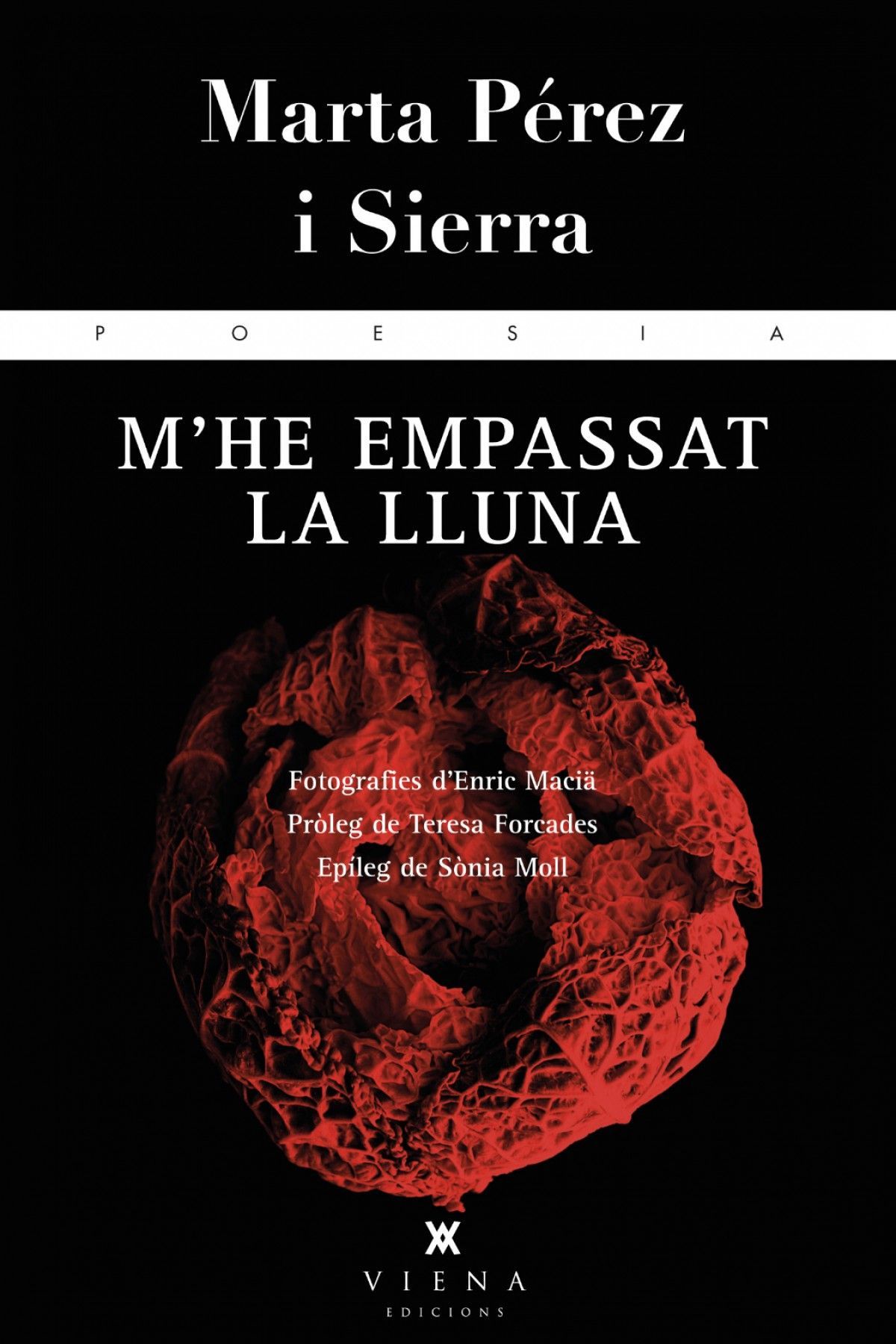 "M'he empassat la lluna" "M'he empassat la lluna"