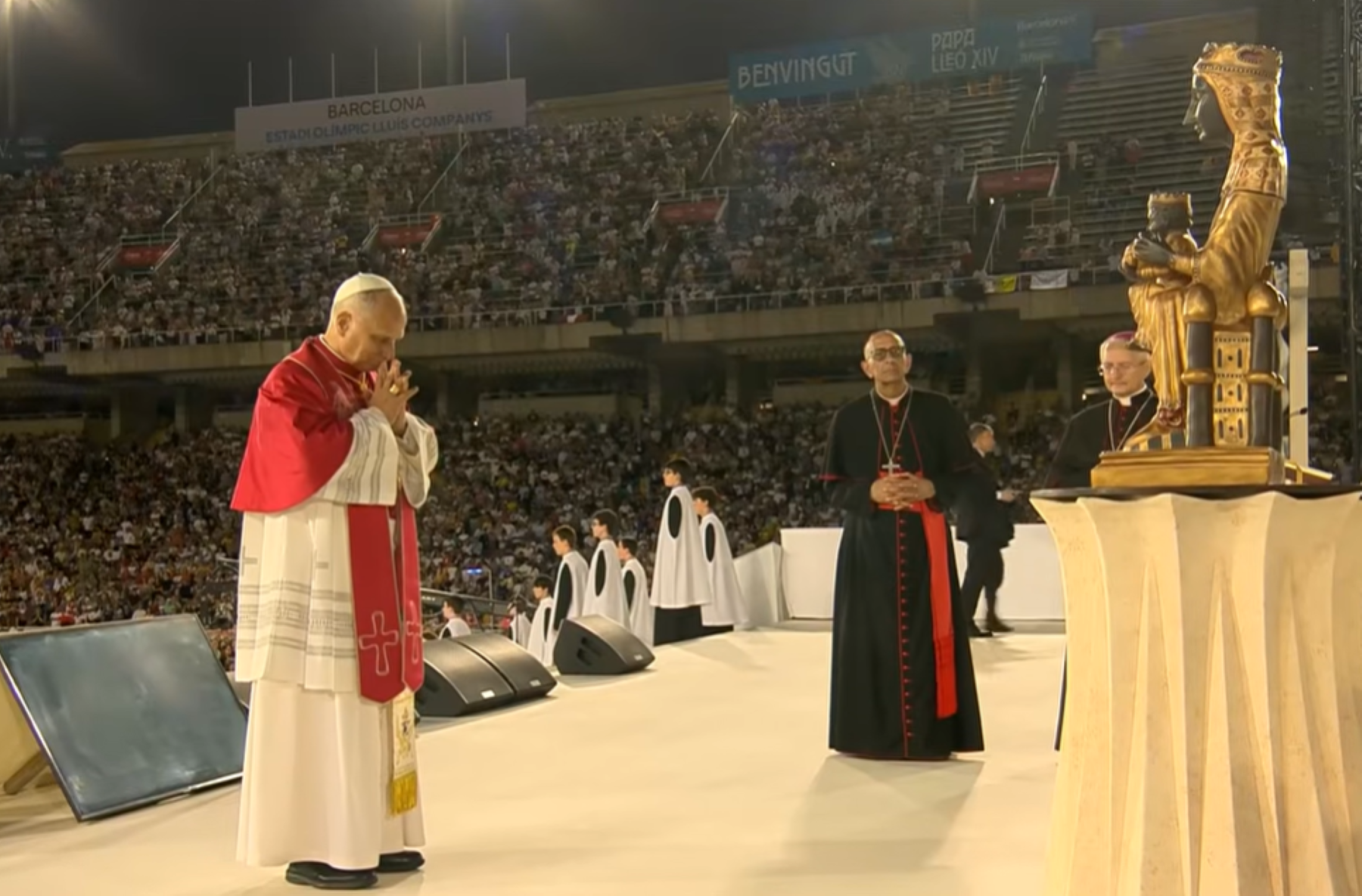 El papa Lleó XIV davant la mare de Déu de Montserrat